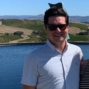 Meet your Posher, Louis